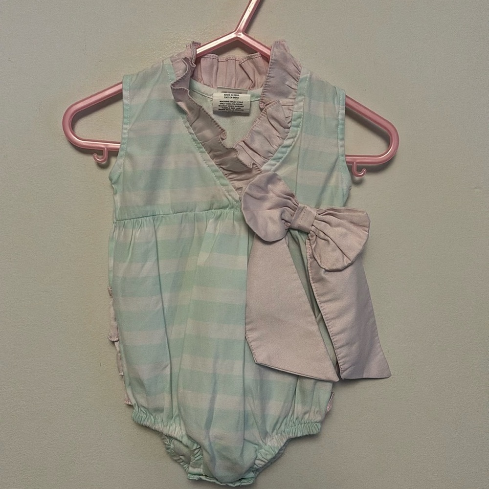 Ruffle Butts striped  Ruffle Bubble Romper with now Size 3-6 Months girl